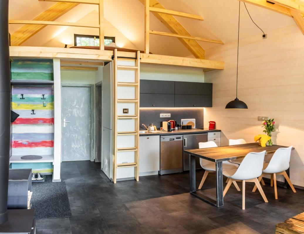 Hotel Kouty - Lesni Apartmany Ledec nad Sazavou Luaran gambar